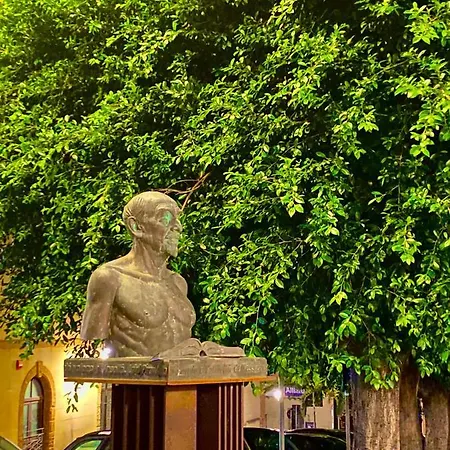 La Trinacria Apartment *