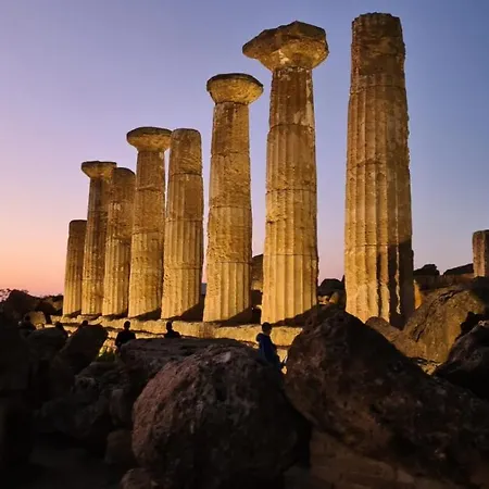 La Trinacria Apartment